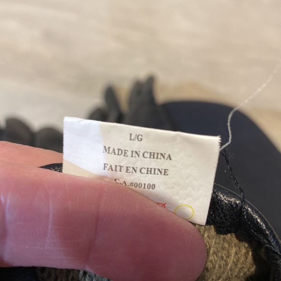 Leather Gloves - Picture 5 of 10